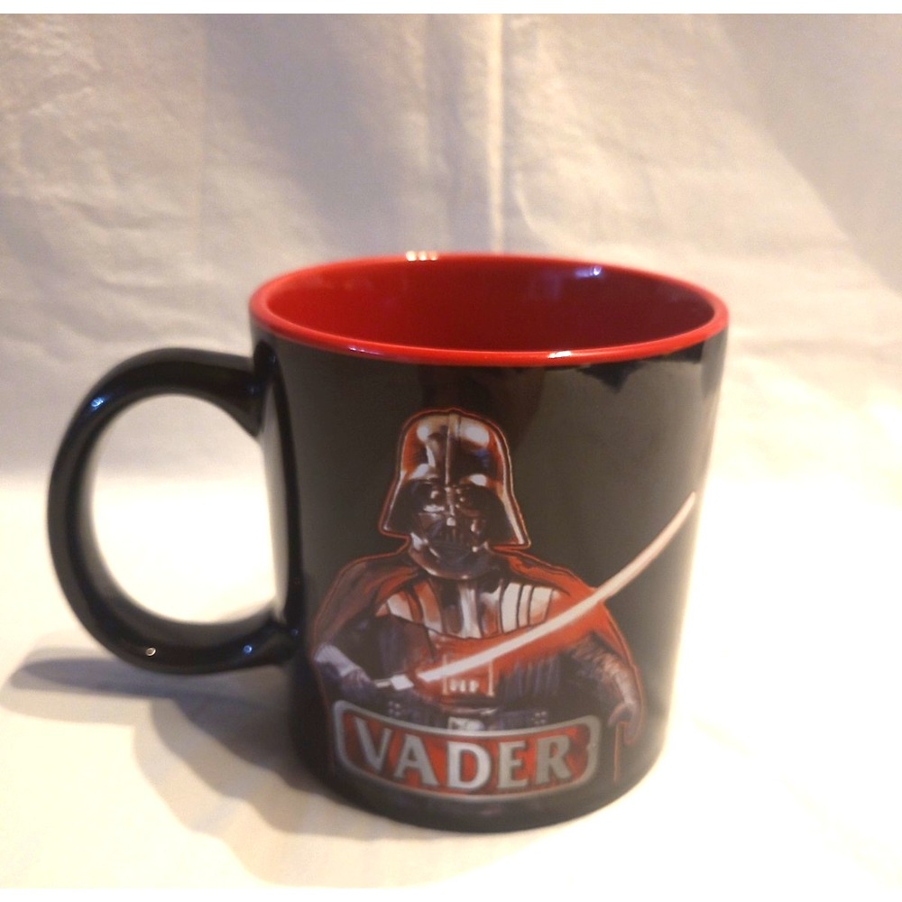 Star Wars Darth Vader 20oz Ceramic Coffee Mug‎ Silver Buffalo Black Red WRSW2034